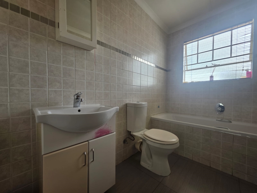 3 Bedroom Property for Sale in Rynfield Gauteng