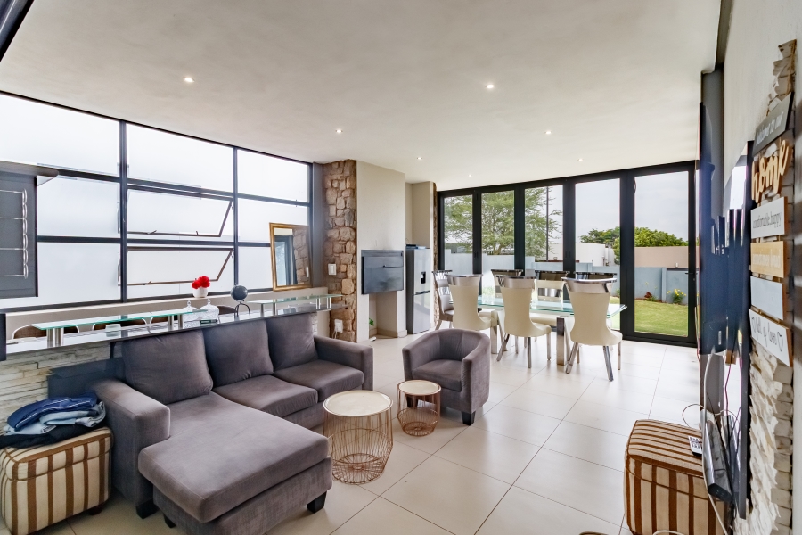 5 Bedroom Property for Sale in Midstream Estate Gauteng