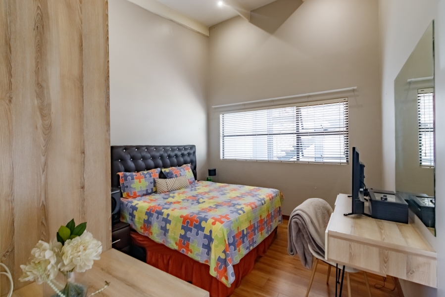 5 Bedroom Property for Sale in Midstream Estate Gauteng