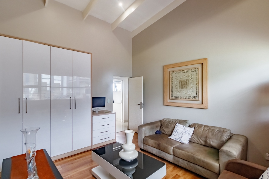 5 Bedroom Property for Sale in Midstream Estate Gauteng