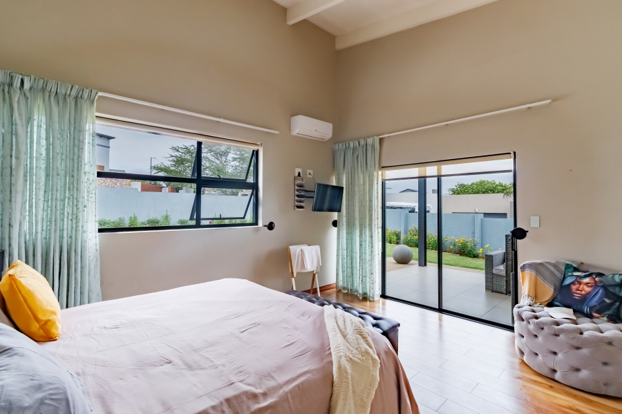 5 Bedroom Property for Sale in Midstream Estate Gauteng