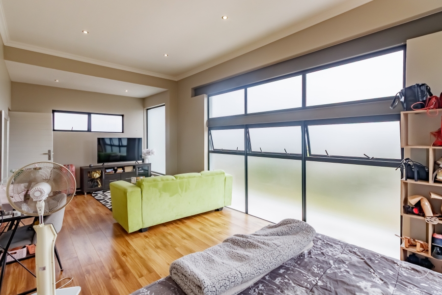 5 Bedroom Property for Sale in Midstream Estate Gauteng