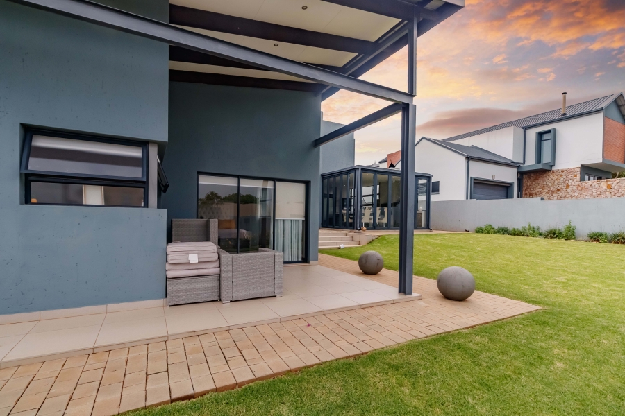 5 Bedroom Property for Sale in Midstream Estate Gauteng