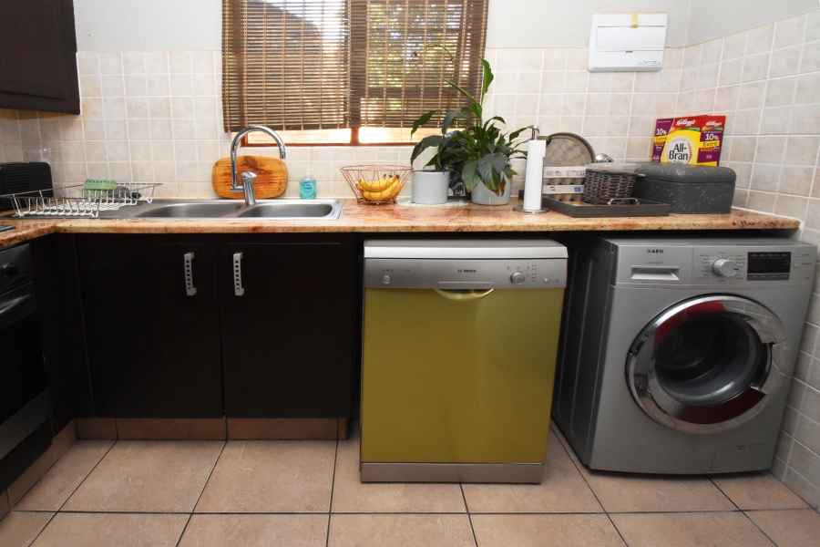 To Let 2 Bedroom Property for Rent in Craigavon Gauteng