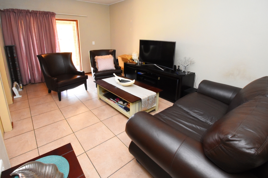 To Let 2 Bedroom Property for Rent in Craigavon Gauteng