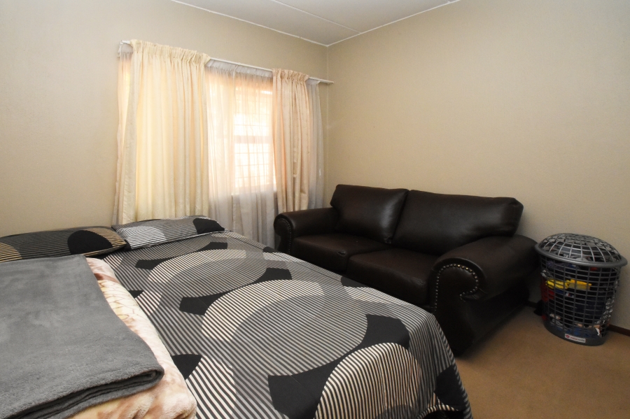 To Let 2 Bedroom Property for Rent in Craigavon Gauteng