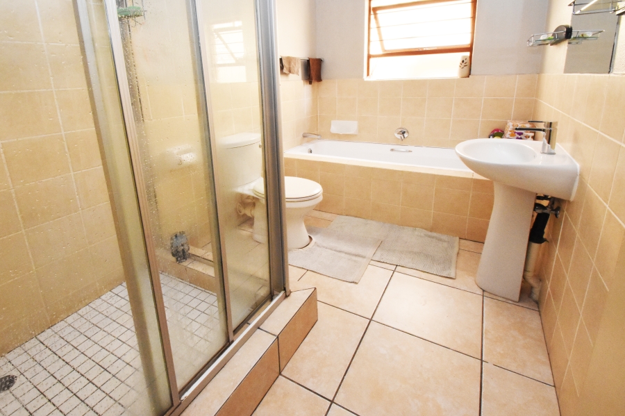 To Let 2 Bedroom Property for Rent in Craigavon Gauteng