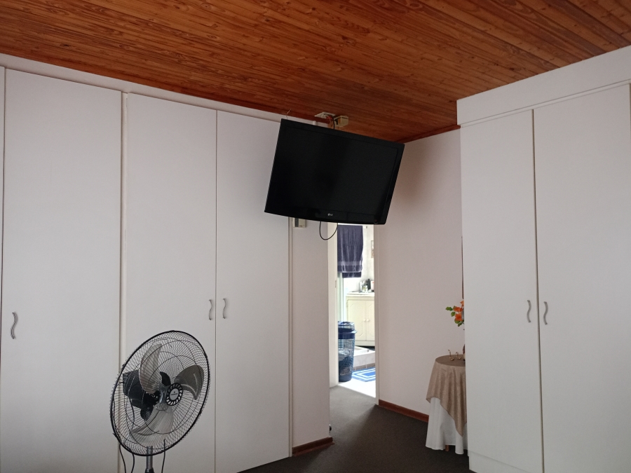 3 Bedroom Property for Sale in Falcon Ridge Gauteng