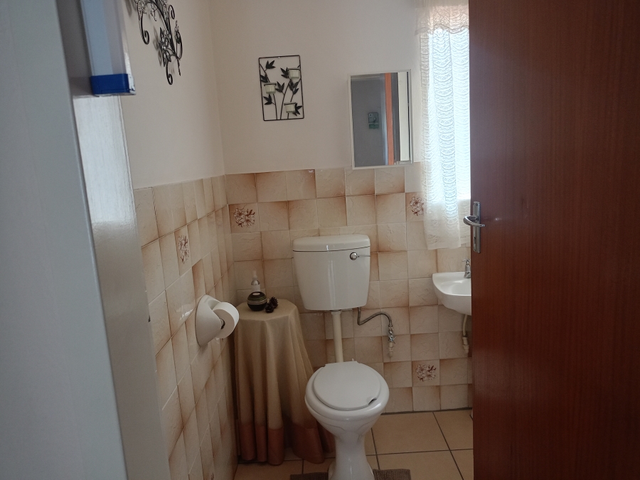 3 Bedroom Property for Sale in Falcon Ridge Gauteng