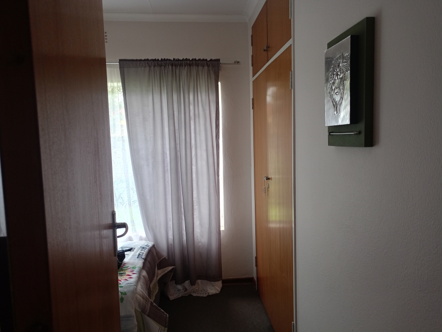 3 Bedroom Property for Sale in Falcon Ridge Gauteng