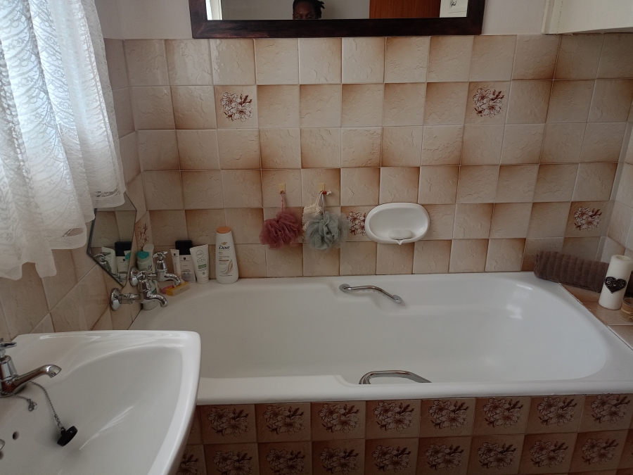 3 Bedroom Property for Sale in Falcon Ridge Gauteng