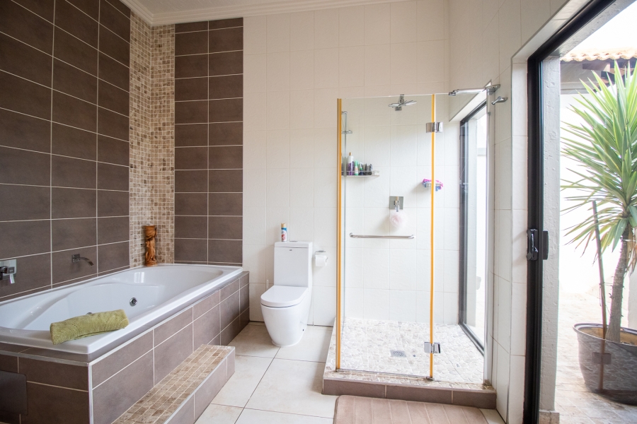 4 Bedroom Property for Sale in Meyersdal Gauteng