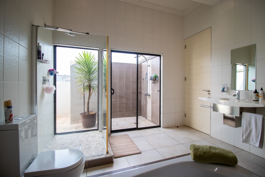 4 Bedroom Property for Sale in Meyersdal Gauteng