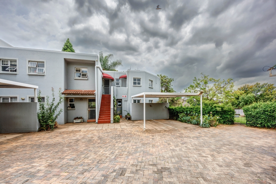 1 Bedroom Property for Sale in Broadacres Gauteng