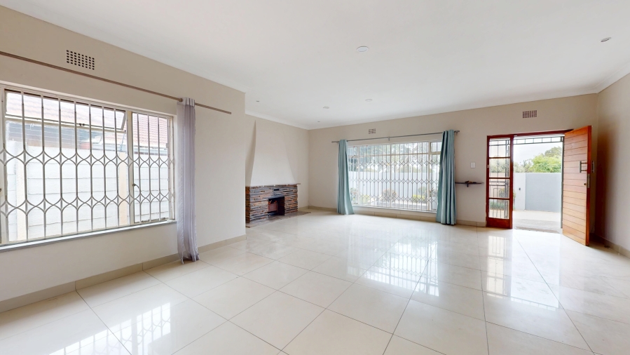 3 Bedroom Property for Sale in Dawnview Gauteng