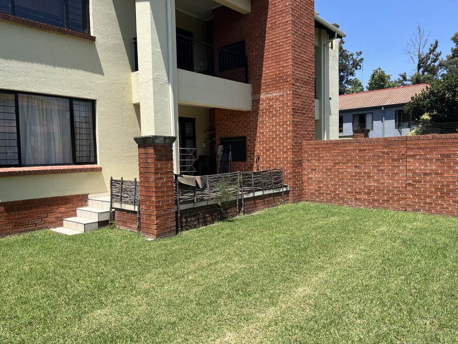 To Let 2 Bedroom Property for Rent in Douglasdale Gauteng