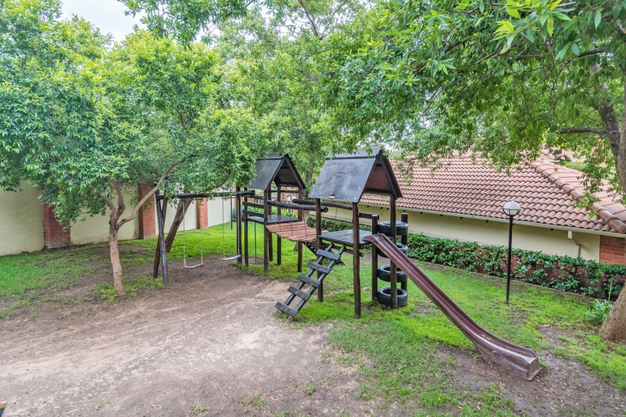 To Let 2 Bedroom Property for Rent in Douglasdale Gauteng