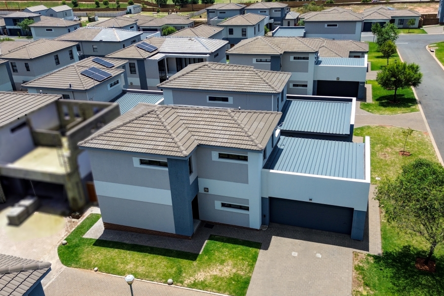 3 Bedroom Property for Sale in Thatchfield Estate Gauteng