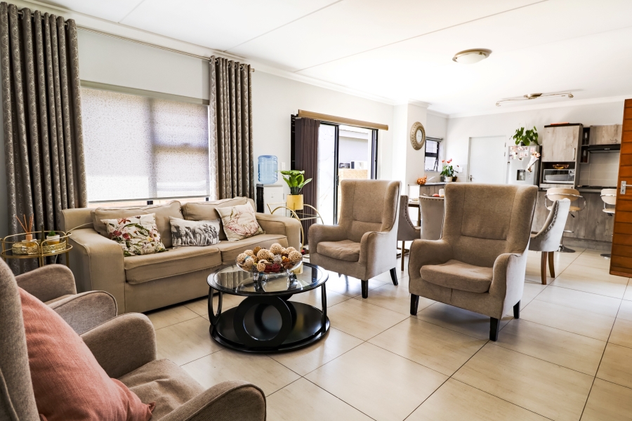 3 Bedroom Property for Sale in Thatchfield Estate Gauteng