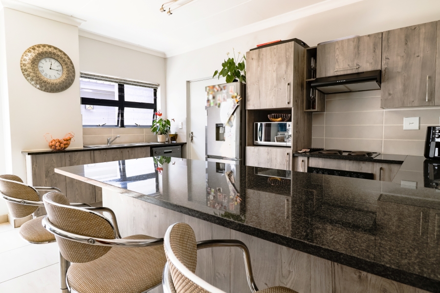 3 Bedroom Property for Sale in Thatchfield Estate Gauteng