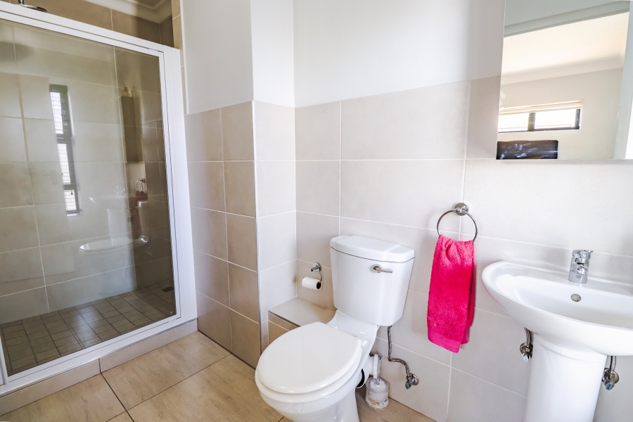 3 Bedroom Property for Sale in Thatchfield Estate Gauteng