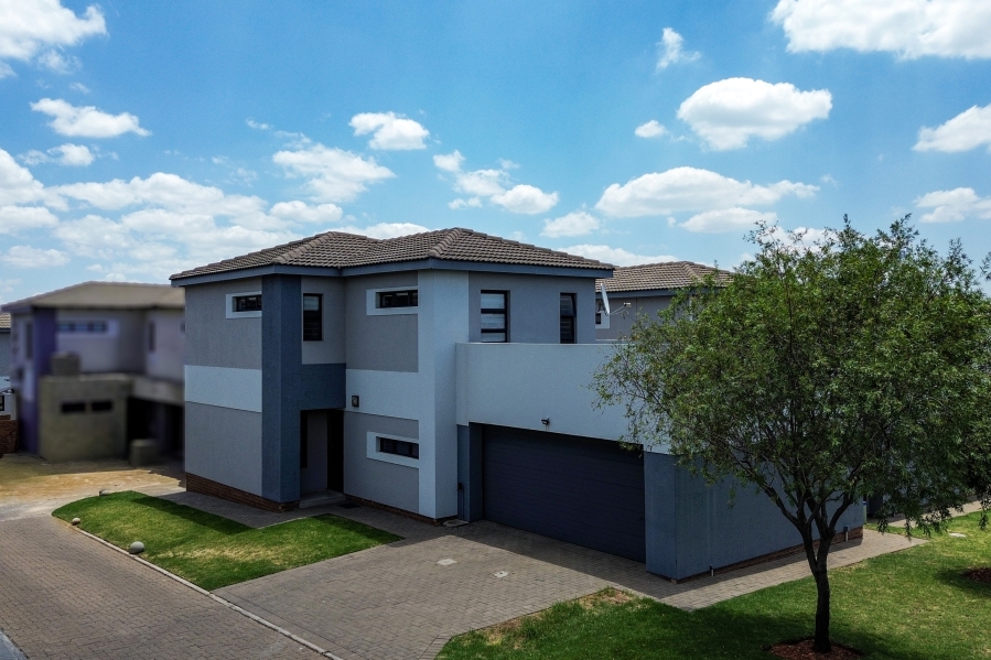 3 Bedroom Property for Sale in Thatchfield Estate Gauteng