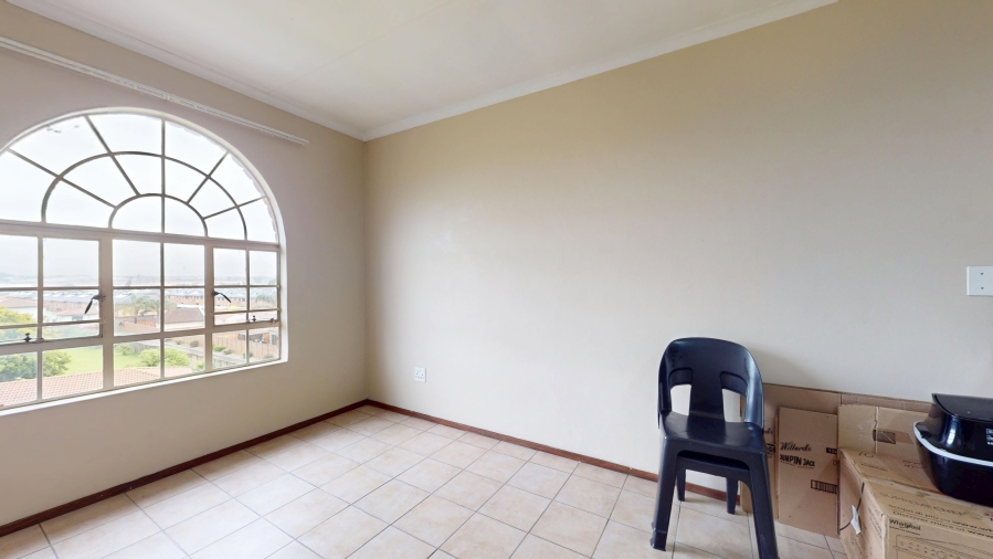 1 Bedroom Property for Sale in Ravenswood Gauteng
