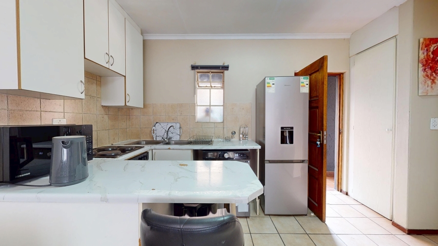1 Bedroom Property for Sale in Ravenswood Gauteng