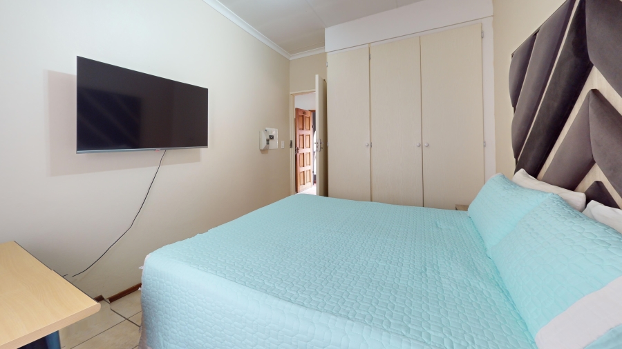 1 Bedroom Property for Sale in Ravenswood Gauteng