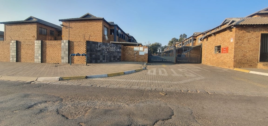 2 Bedroom Property for Sale in Elspark Gauteng