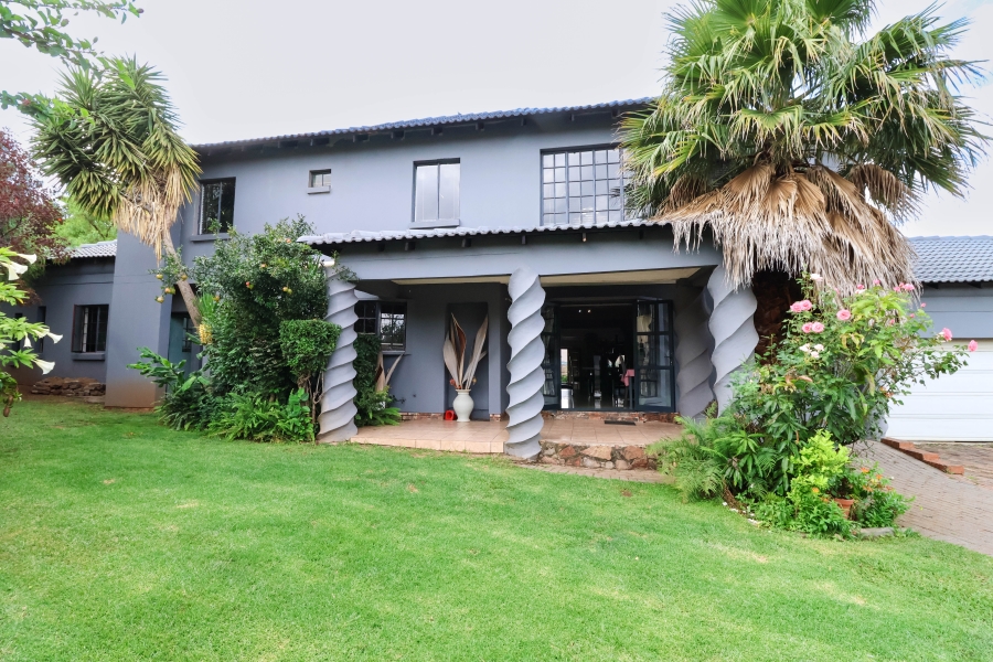 5 Bedroom Property for Sale in Heuweloord Gauteng
