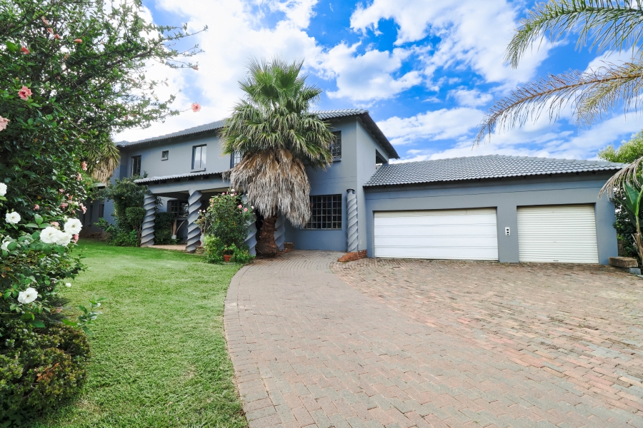 5 Bedroom Property for Sale in Heuweloord Gauteng