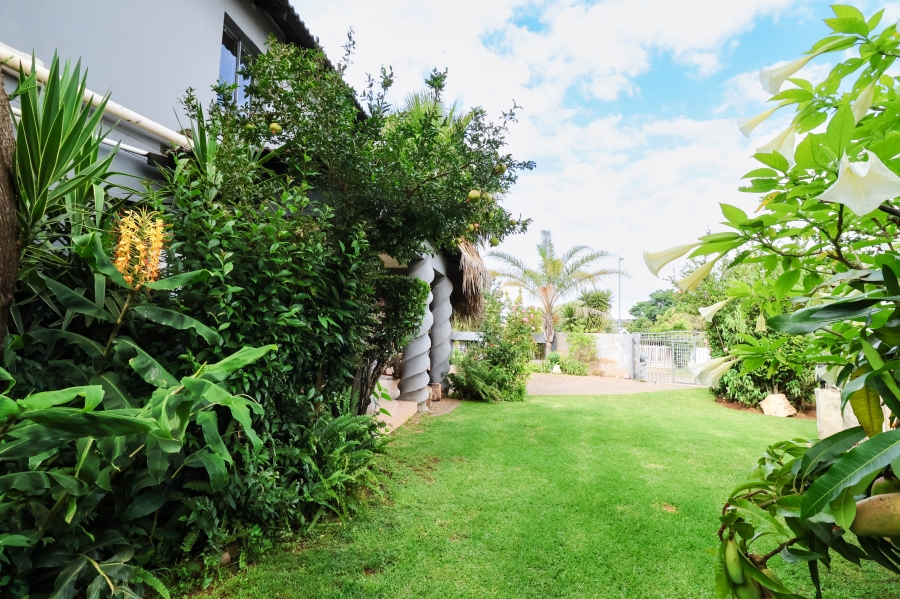 5 Bedroom Property for Sale in Heuweloord Gauteng