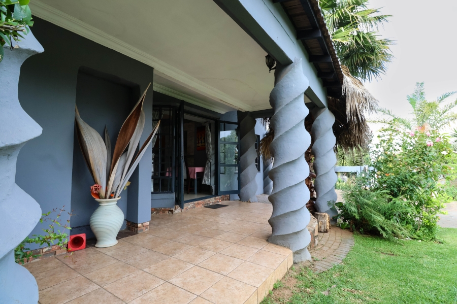 5 Bedroom Property for Sale in Heuweloord Gauteng