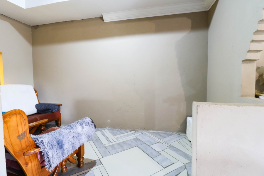 5 Bedroom Property for Sale in Heuweloord Gauteng