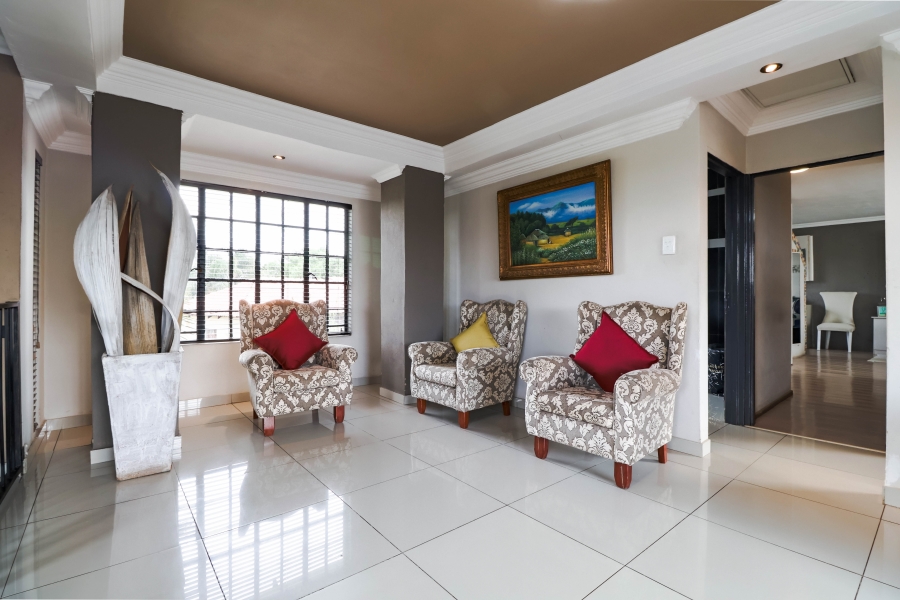 5 Bedroom Property for Sale in Heuweloord Gauteng