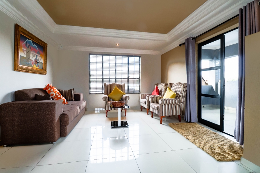 5 Bedroom Property for Sale in Heuweloord Gauteng