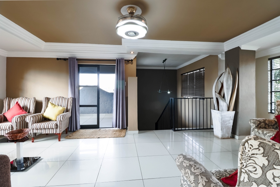 5 Bedroom Property for Sale in Heuweloord Gauteng
