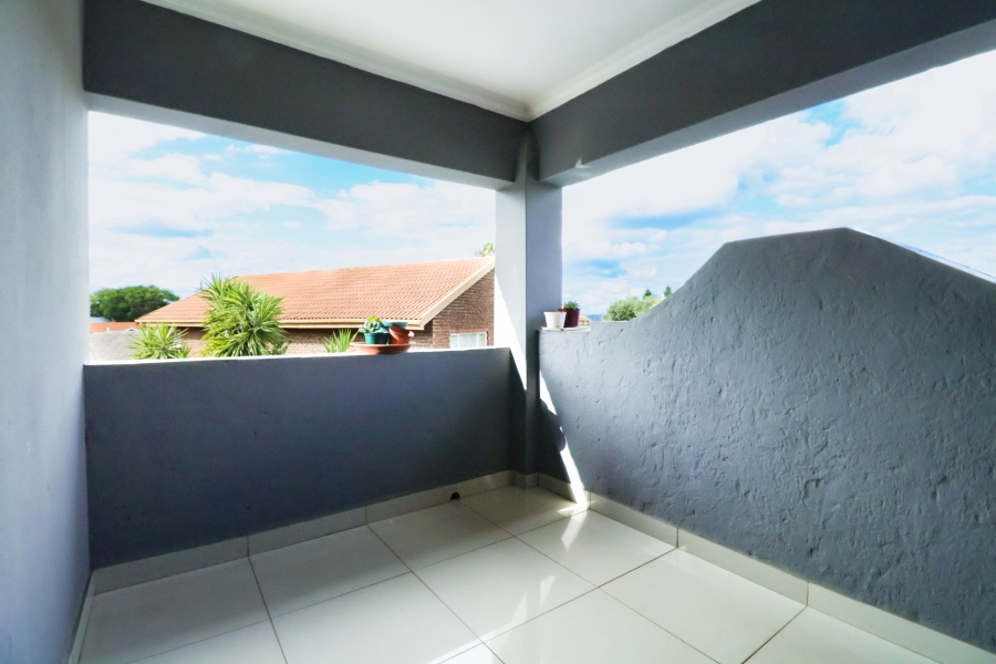 5 Bedroom Property for Sale in Heuweloord Gauteng