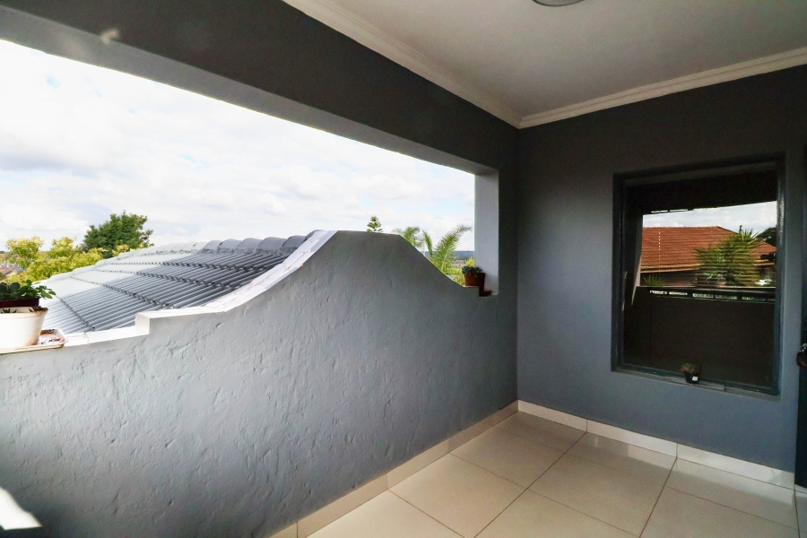 5 Bedroom Property for Sale in Heuweloord Gauteng