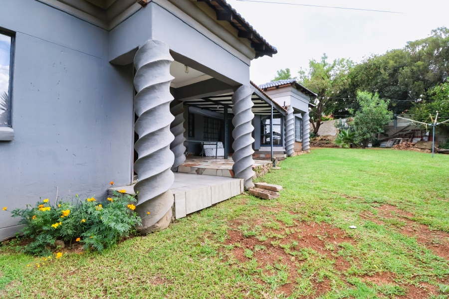5 Bedroom Property for Sale in Heuweloord Gauteng