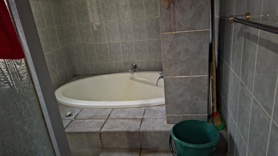 12 Bedroom Property for Sale in Vanderbijlpark SE 7 Gauteng