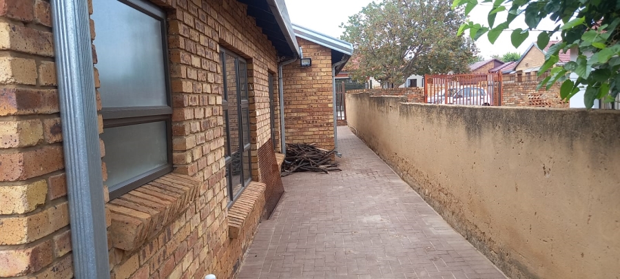 3 Bedroom Property for Sale in Danville Gauteng