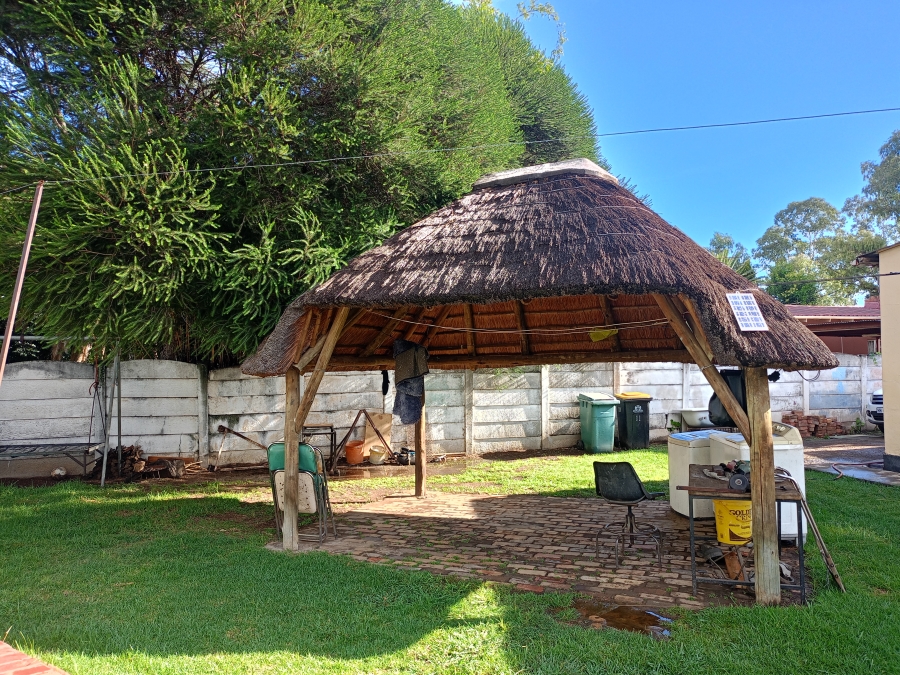 4 Bedroom Property for Sale in Sonland Park Gauteng