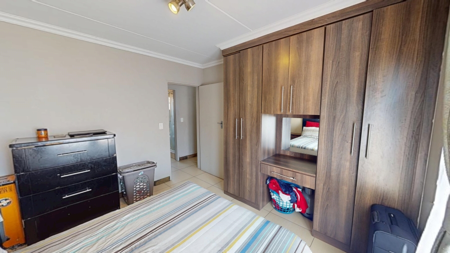 3 Bedroom Property for Sale in Andeon Gauteng