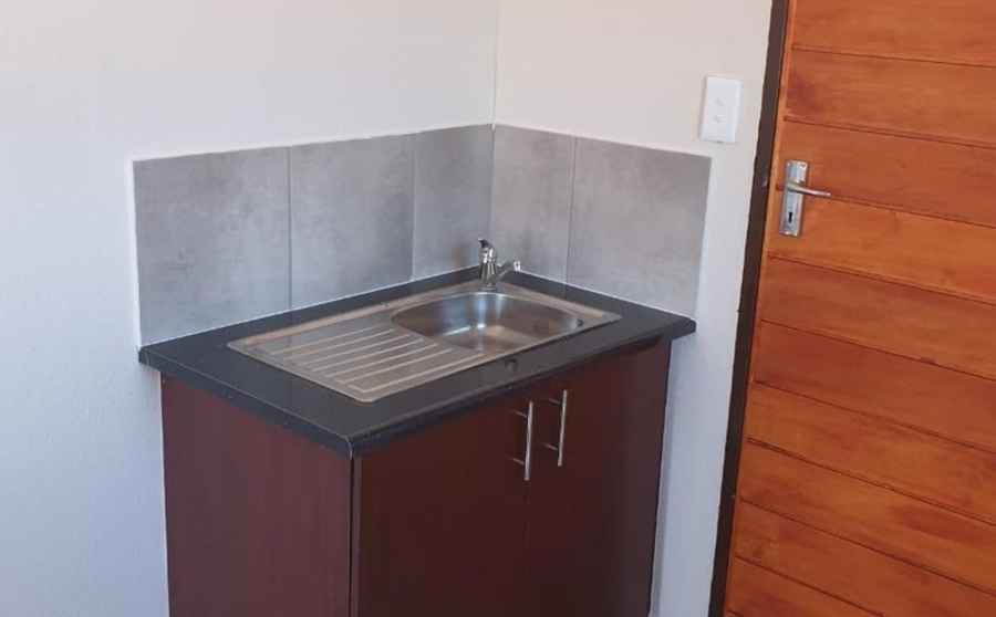 2 Bedroom Property for Sale in Selcourt Gauteng
