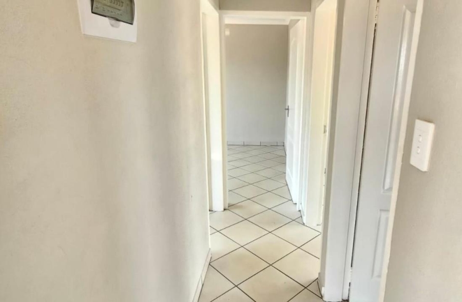 2 Bedroom Property for Sale in Selcourt Gauteng