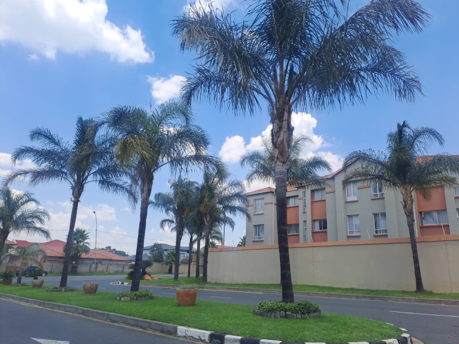 2 Bedroom Property for Sale in Aeroton Gauteng