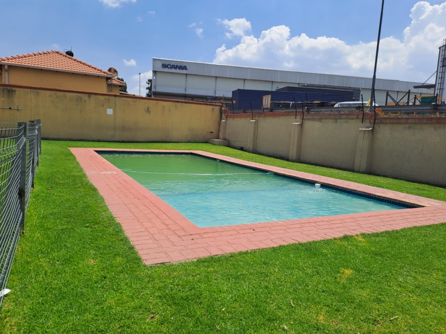 2 Bedroom Property for Sale in Aeroton Gauteng