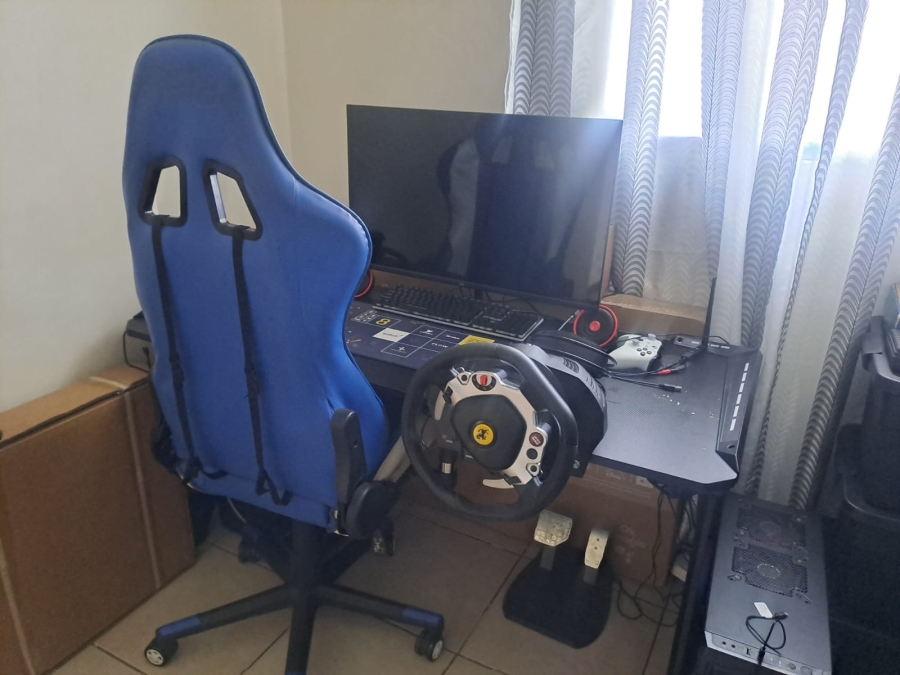 2 Bedroom Property for Sale in Aeroton Gauteng